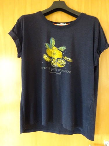 Sehr schönes basic shirt gr - sehr,